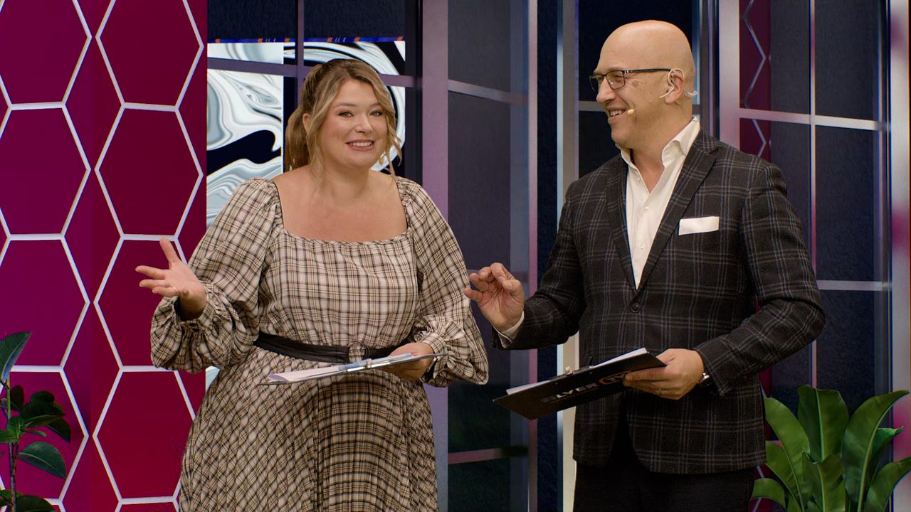 Studio Silver TV na żywo — dwoje prowadzących programu Na Dobry Dzień
